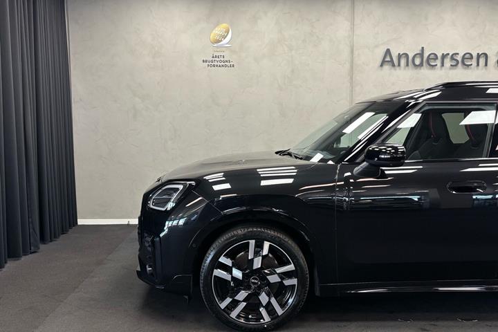 Sort Mini Countryman fra 2025