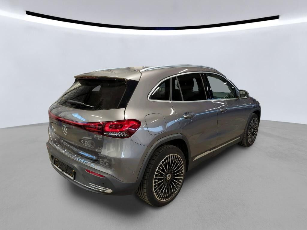 Grå Mercedes EQA250 fra 2022