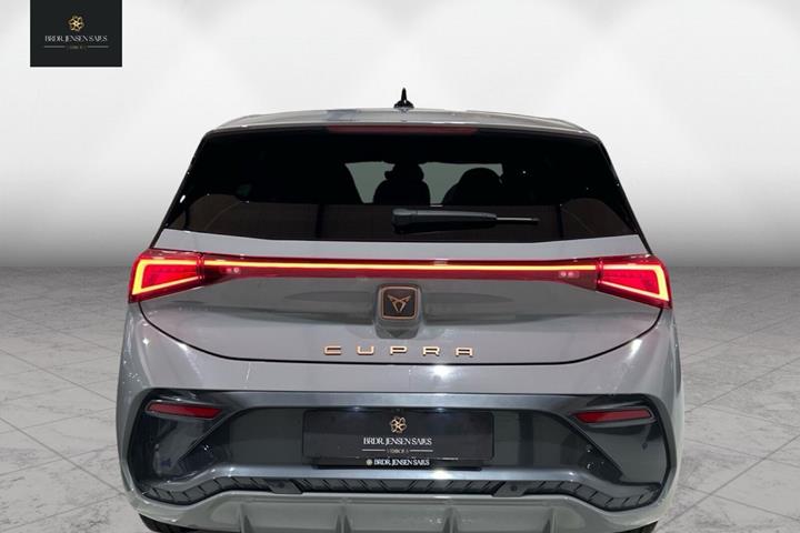 Grå Cupra Born fra 2024