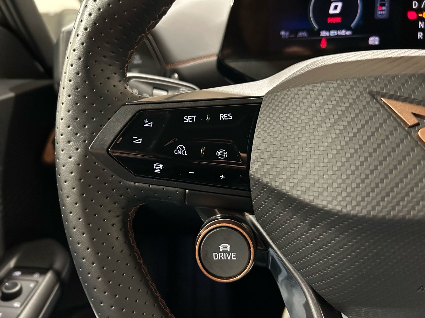 Grå Cupra Born fra 2024