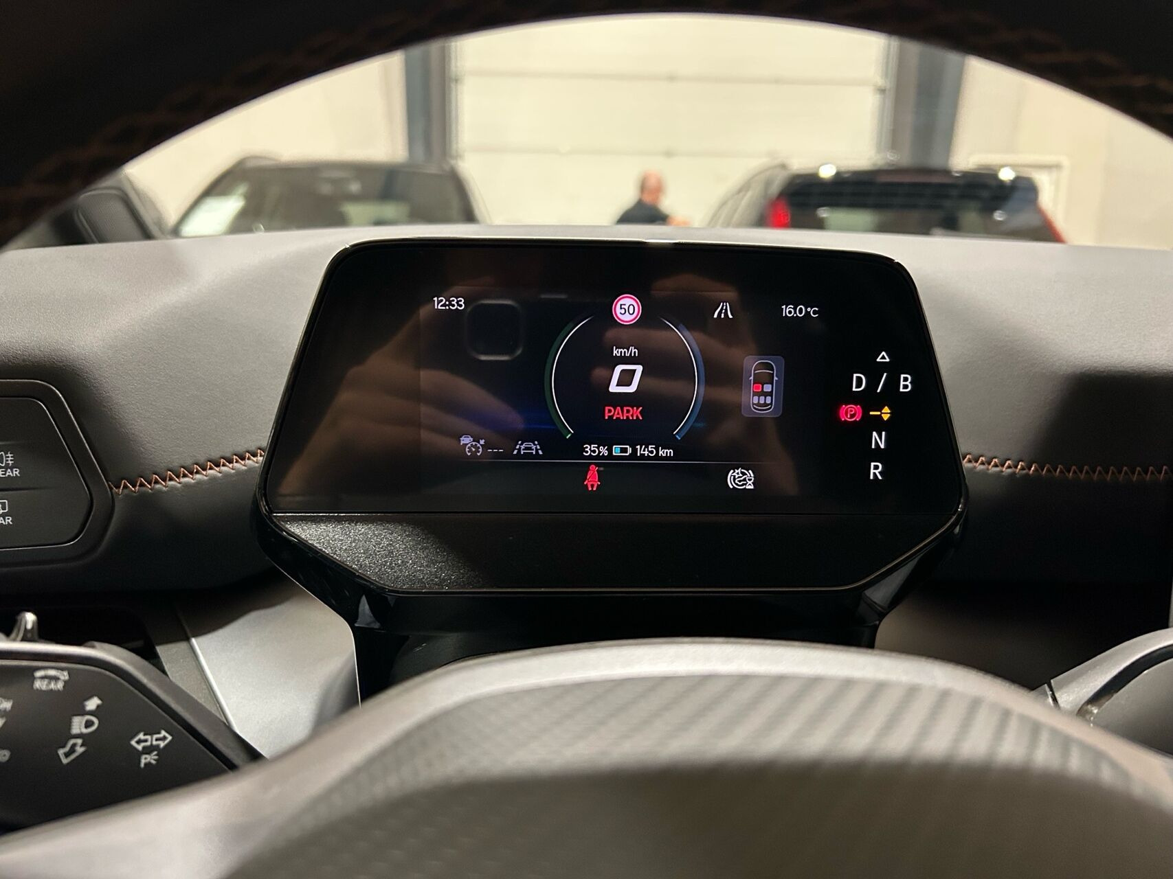 Grå Cupra Born fra 2024