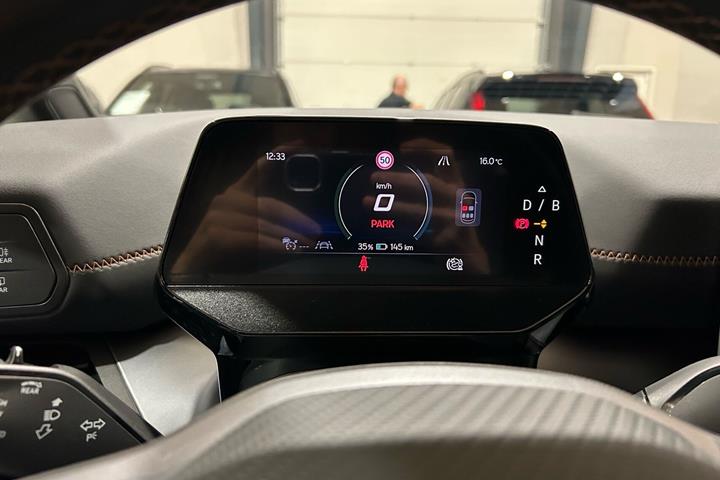 Grå Cupra Born fra 2024