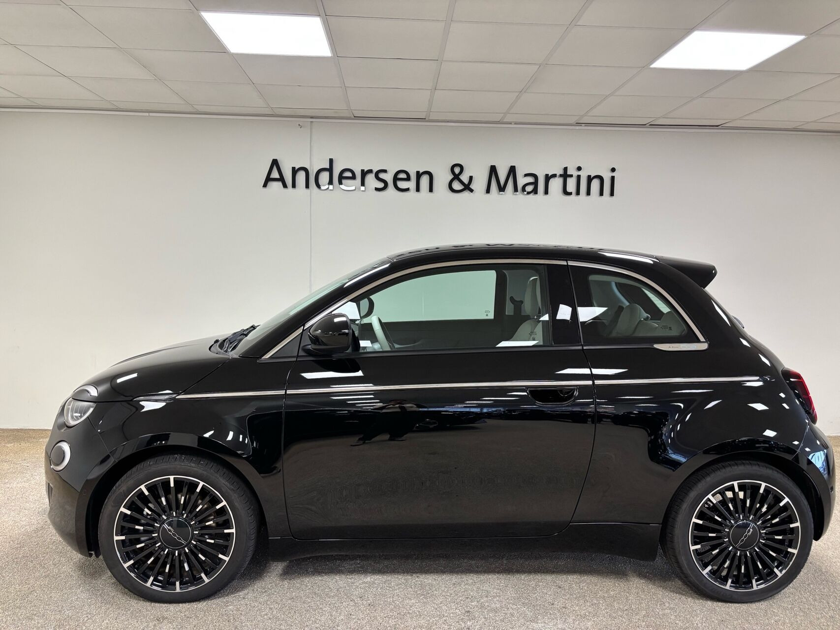 Sort Fiat 500e fra 2023