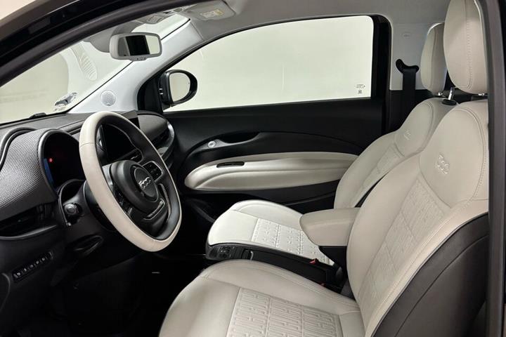 Sort Fiat 500e fra 2023