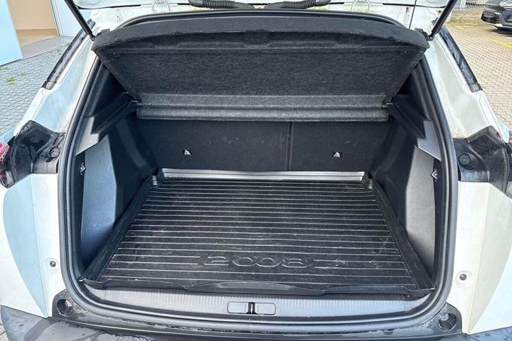 undefined Peugeot 2008 fra 2021
