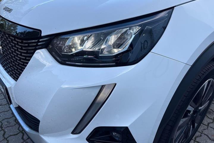 undefined Peugeot 2008 fra 2021