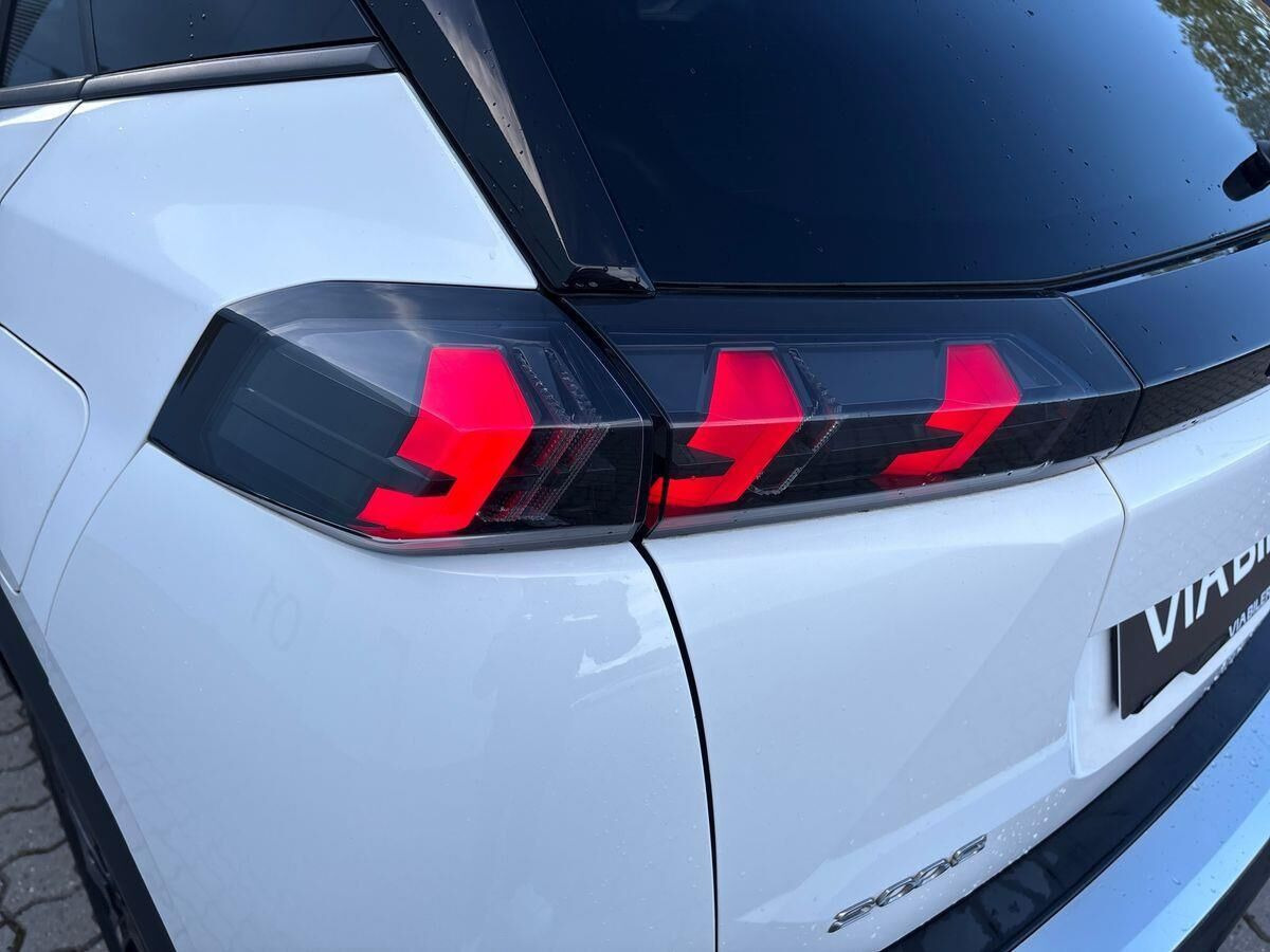 undefined Peugeot 2008 fra 2021