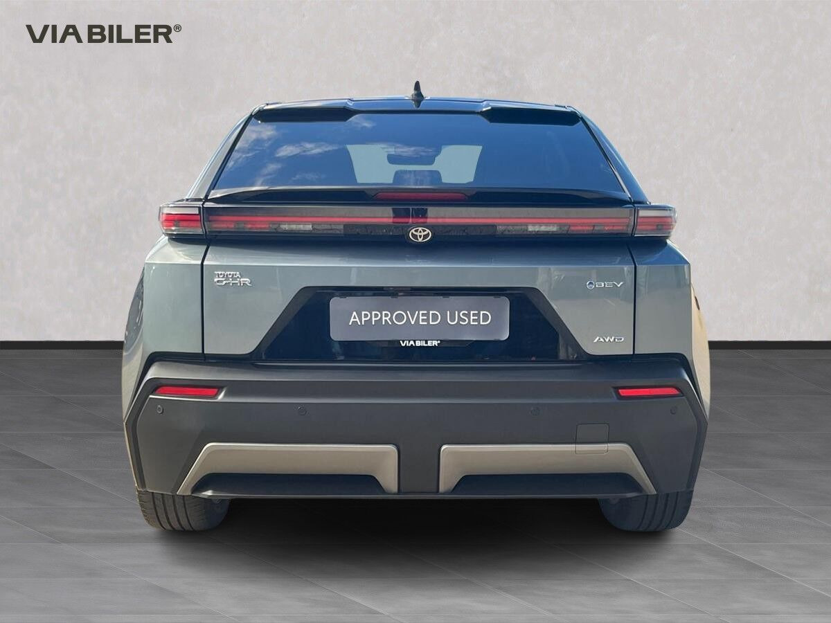 undefined Toyota C-HR+ fra 2025