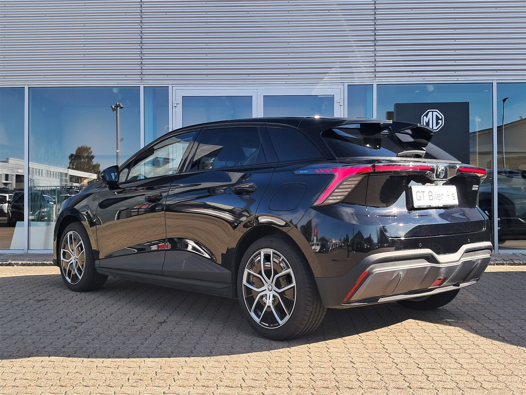 Sort MG MG4 Electric fra 2026