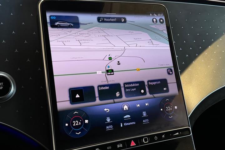Grå Mercedes EQE350 fra 2024