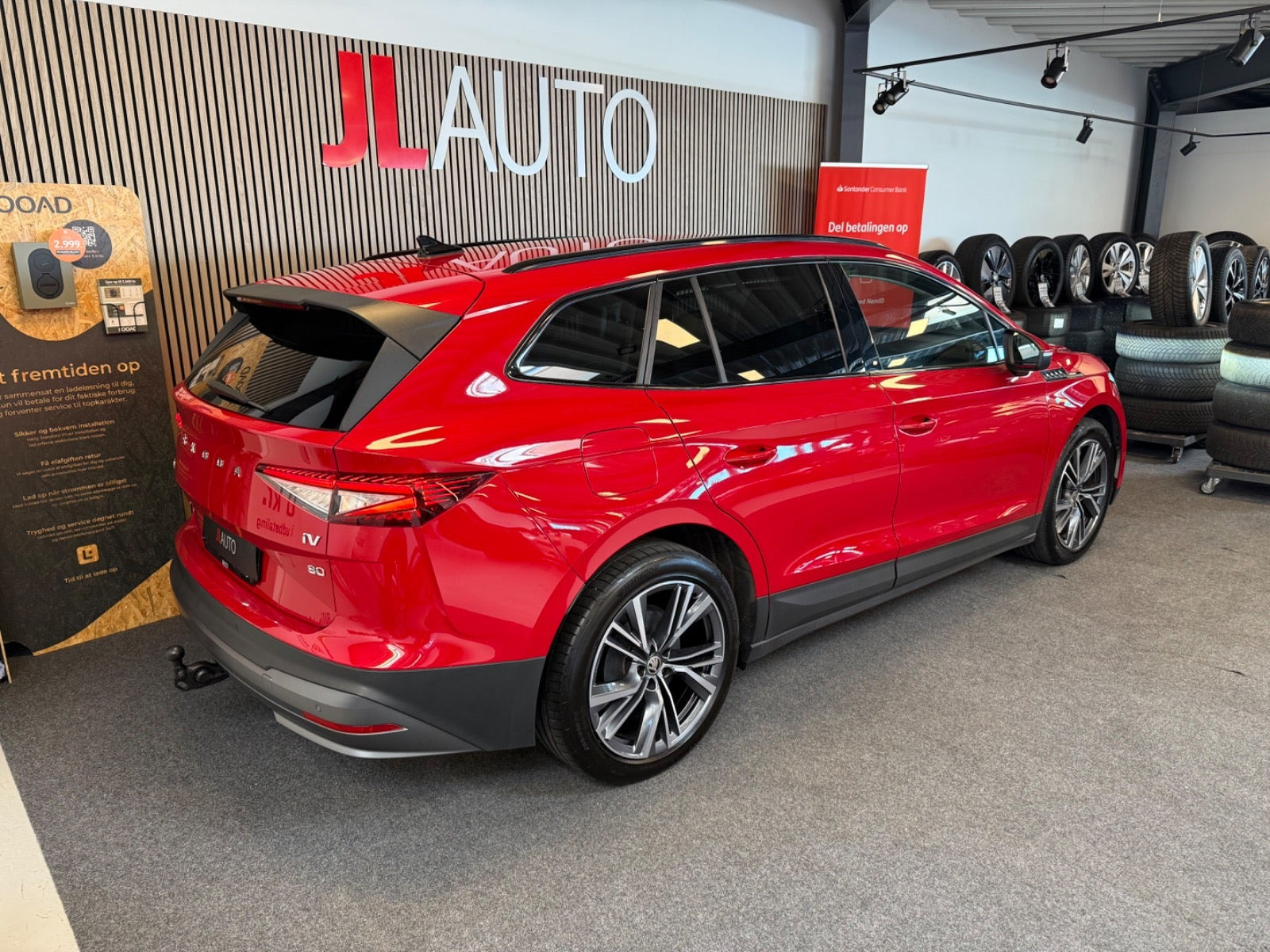 Rød Skoda Enyaq fra 2023