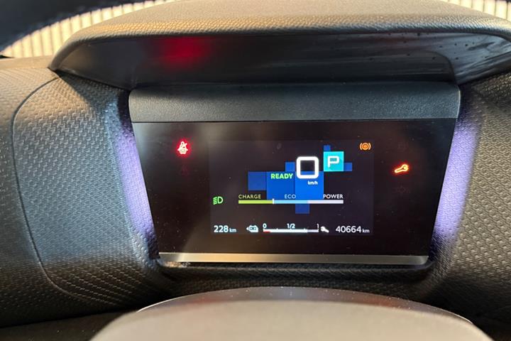 Sølv Citroën ë-C4 fra 2022
