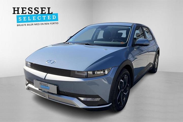 Blå Hyundai Ioniq 5 fra 2024