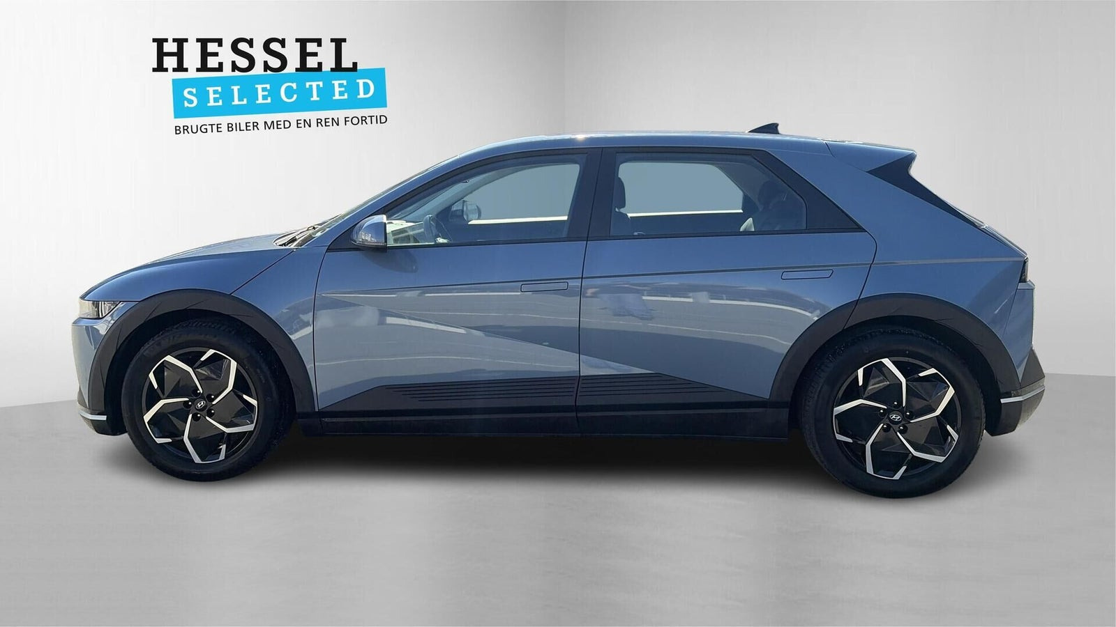 Blå Hyundai Ioniq 5 fra 2024