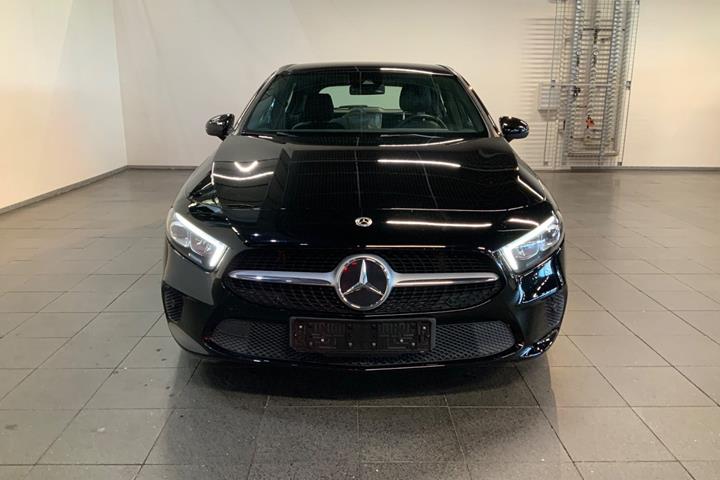 Sort Mercedes A200 fra 2019
