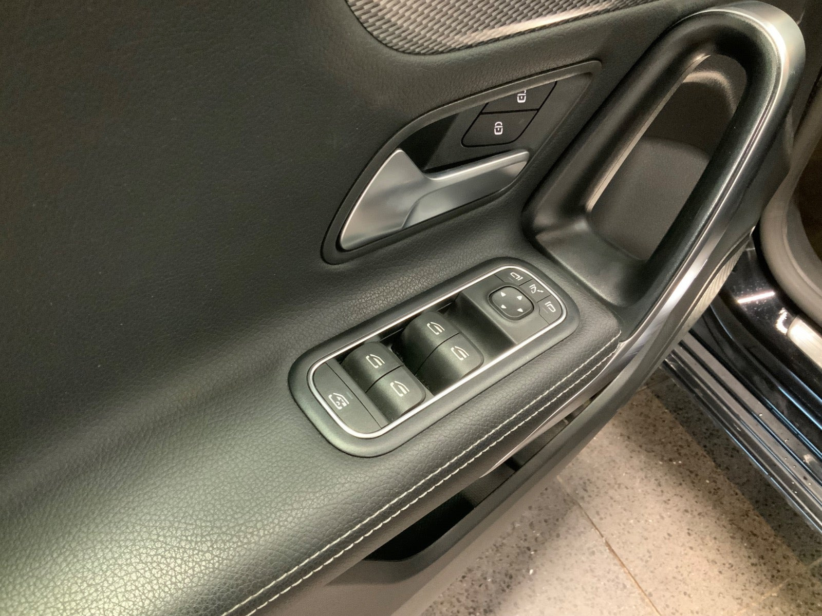 Sort Mercedes A200 fra 2019