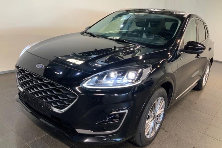 Sort Ford Kuga fra 2021 set udefra