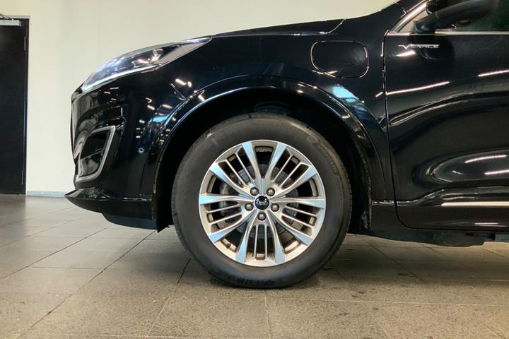 Sort Ford Kuga fra 2021