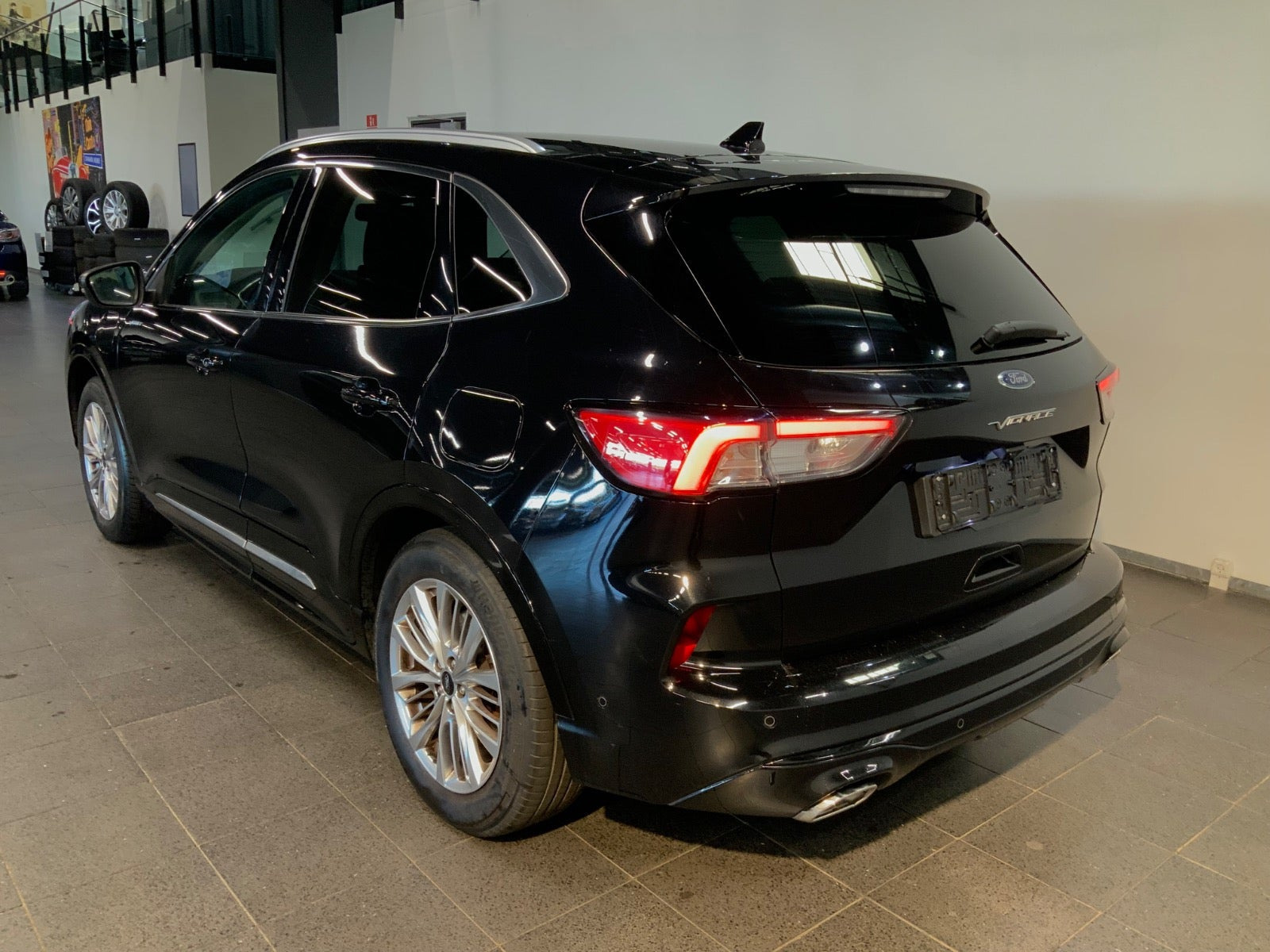 Sort Ford Kuga fra 2021