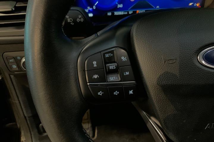 Sort Ford Kuga fra 2021
