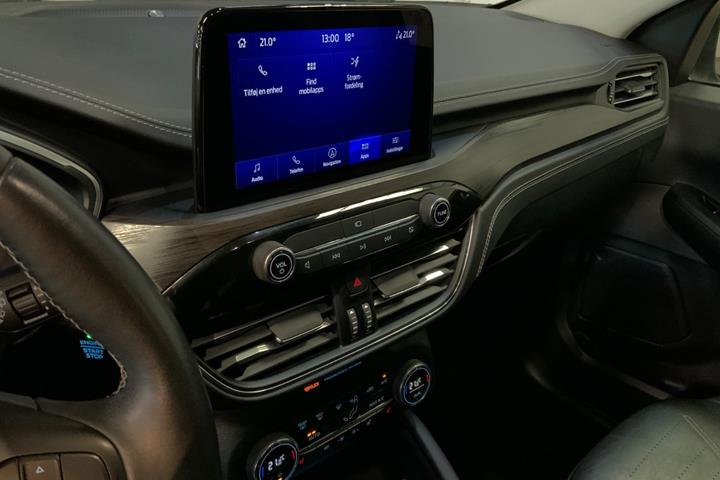 Sort Ford Kuga fra 2021