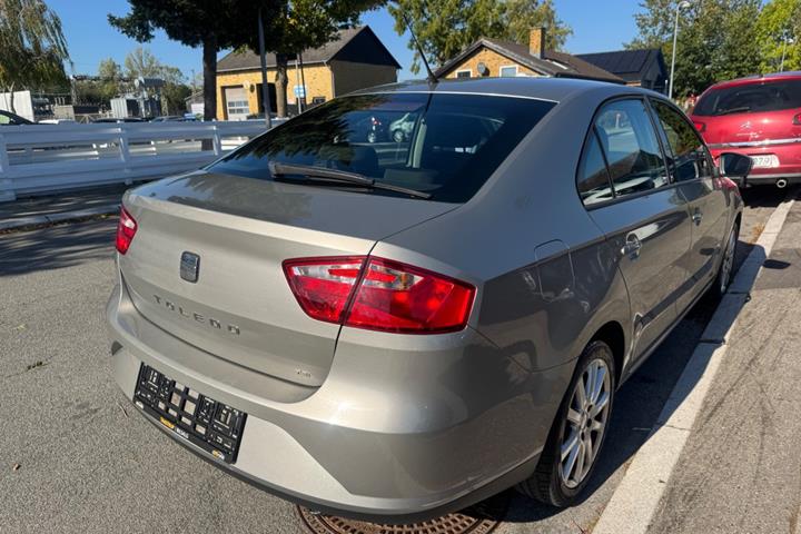 undefined Seat Toledo fra 2013