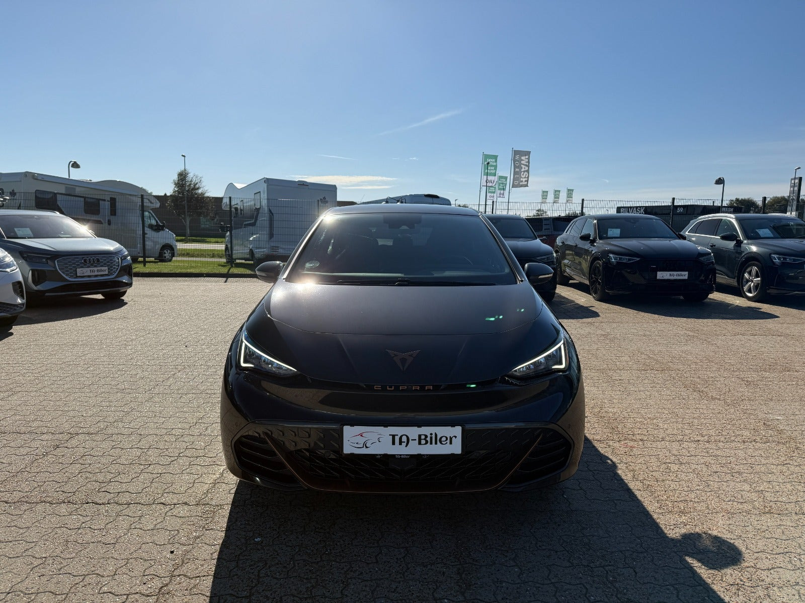Grå Cupra Born fra 2023
