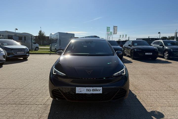 Grå Cupra Born fra 2023