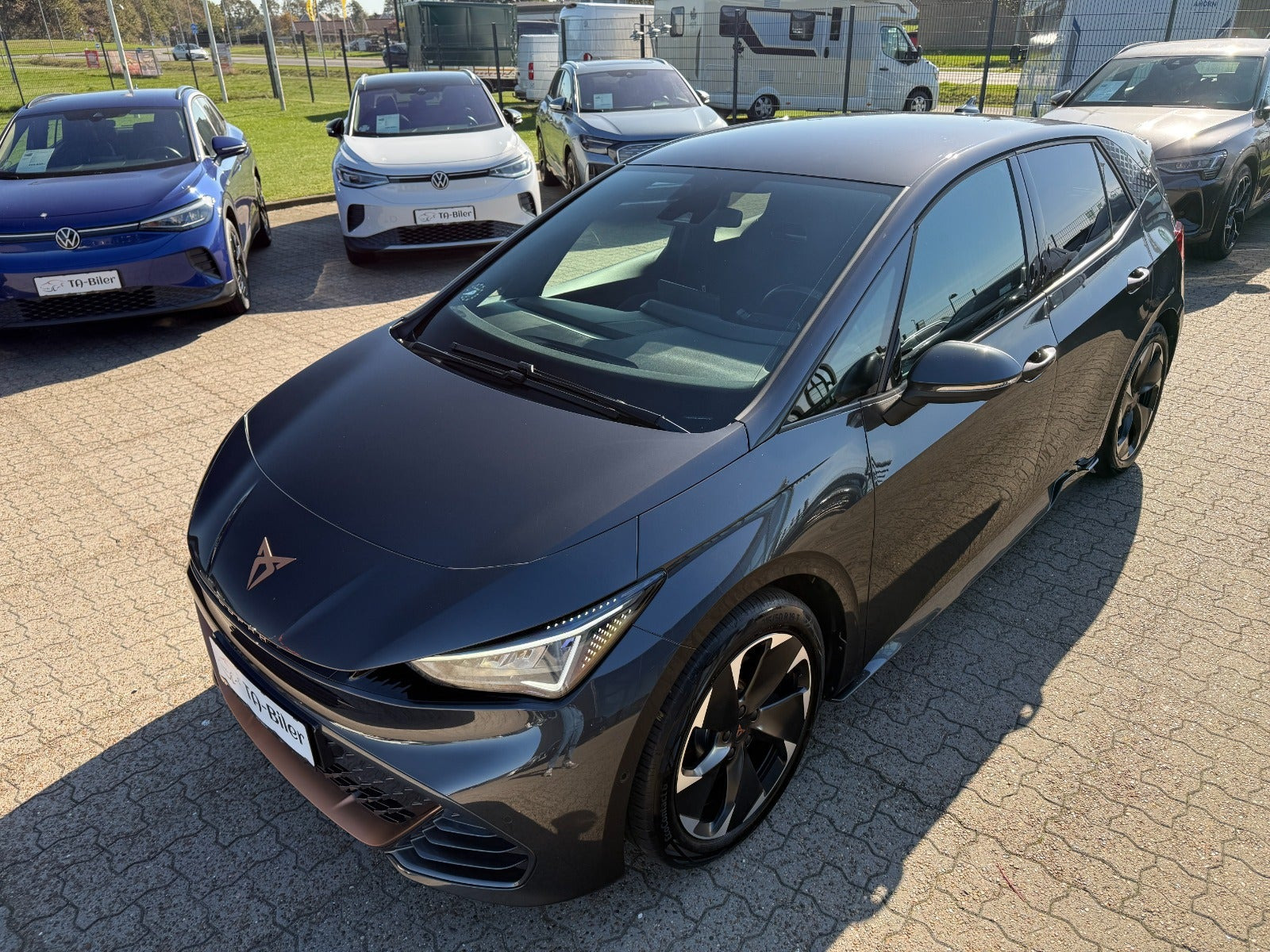 Grå Cupra Born fra 2023
