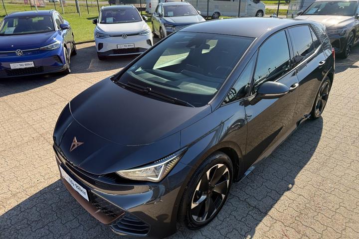 Grå Cupra Born fra 2023