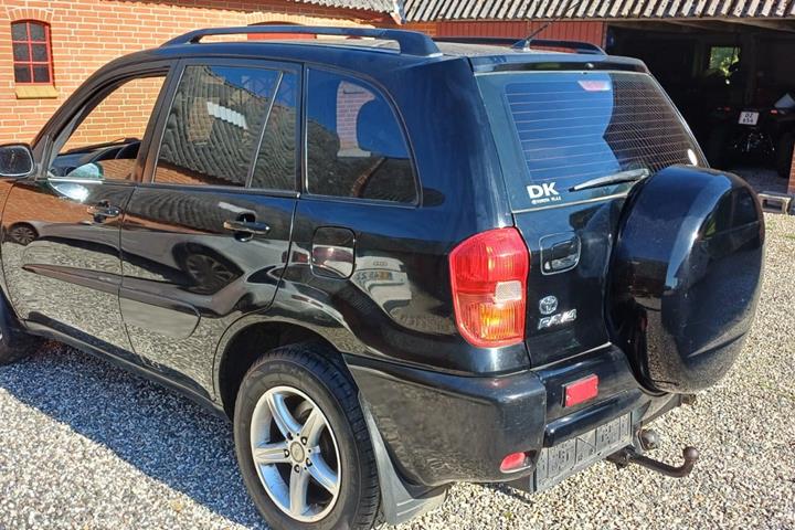 undefined Toyota RAV4 fra 2003