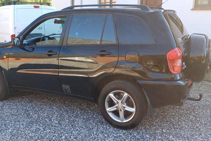 undefined Toyota RAV4 fra 2003