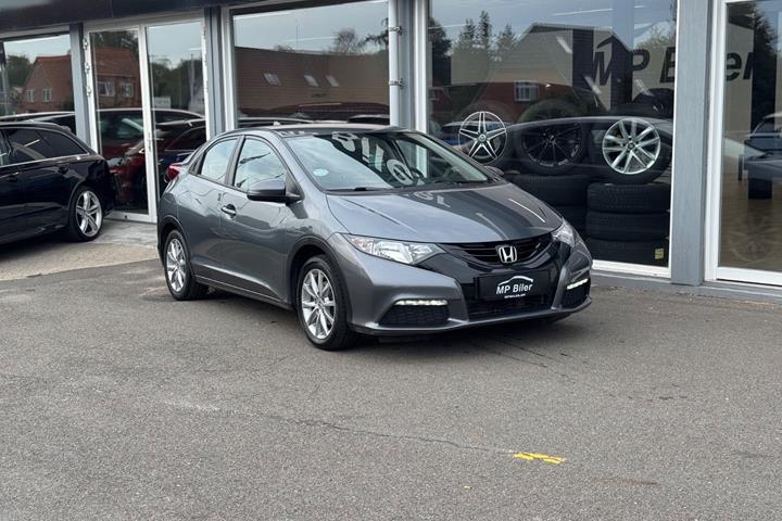 Grå Honda Civic fra 2015