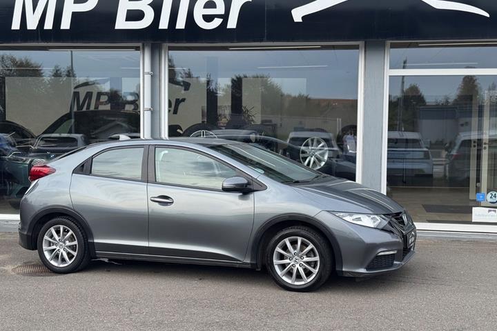 Grå Honda Civic fra 2015