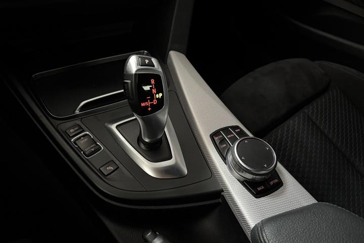 Sort BMW 420d fra 2019