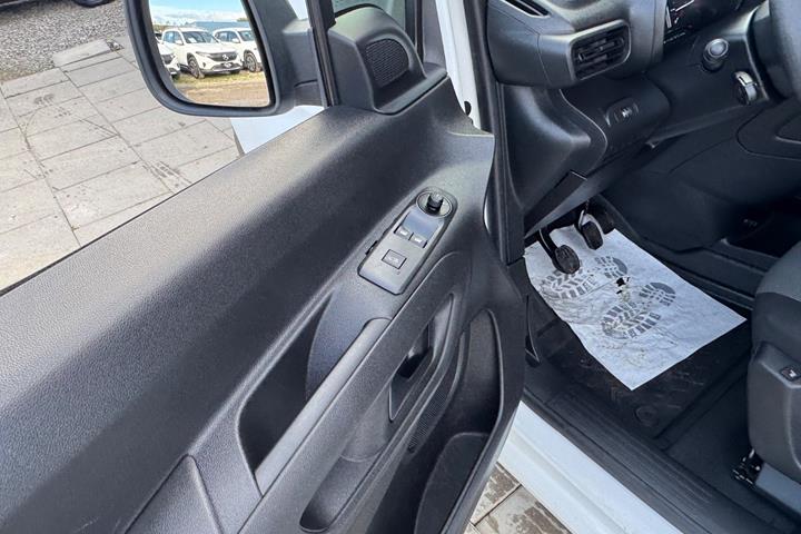 Hvid Citroën Berlingo fra 2019