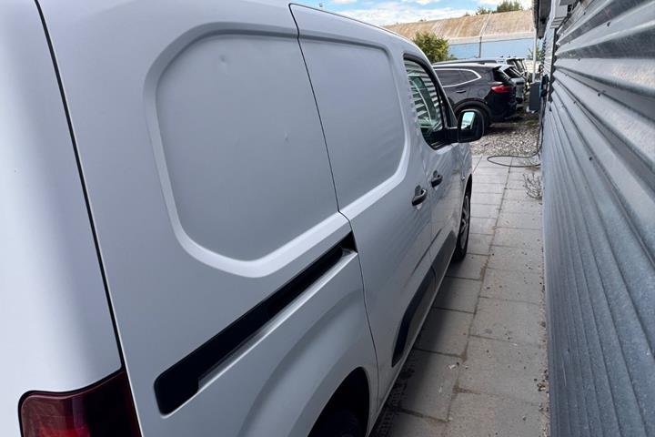 Hvid Citroën Berlingo fra 2019