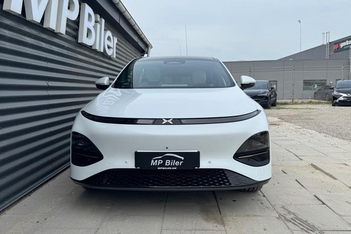 Hvid Xpeng G6 fra 2024