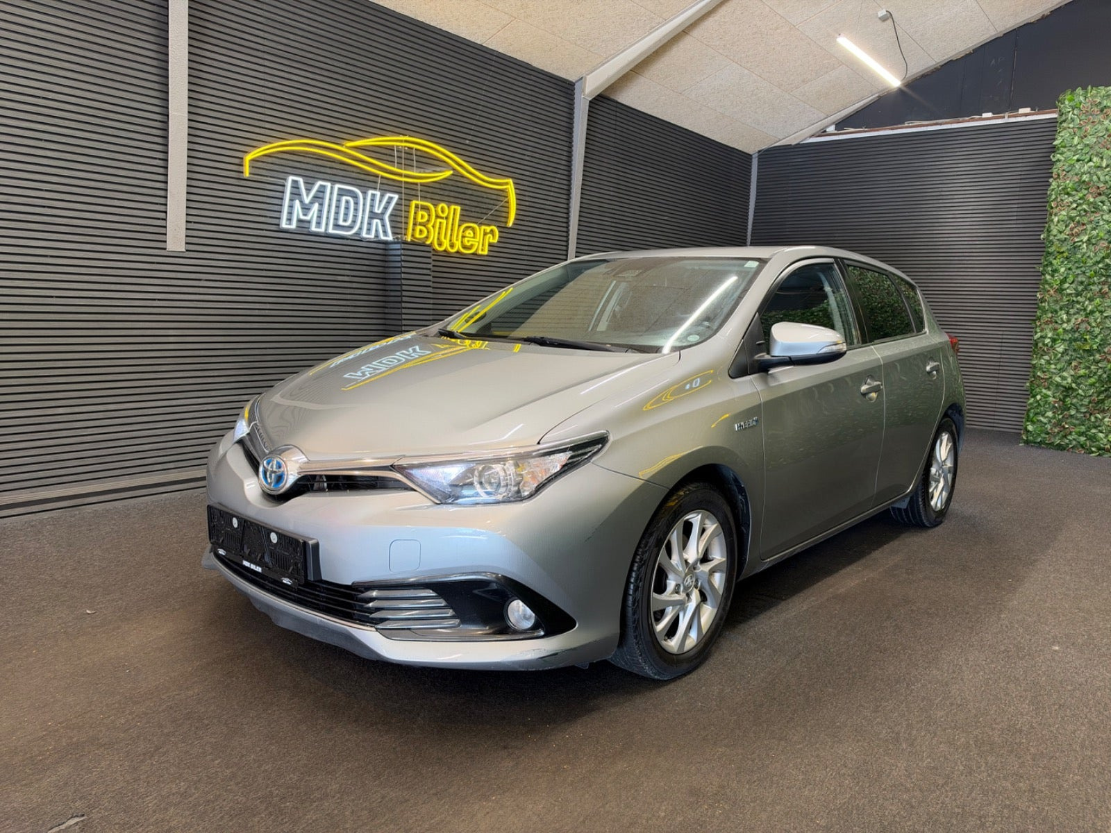 undefined Toyota Auris fra 2015