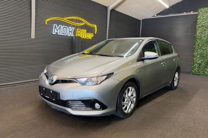 undefined Toyota Auris fra 2015