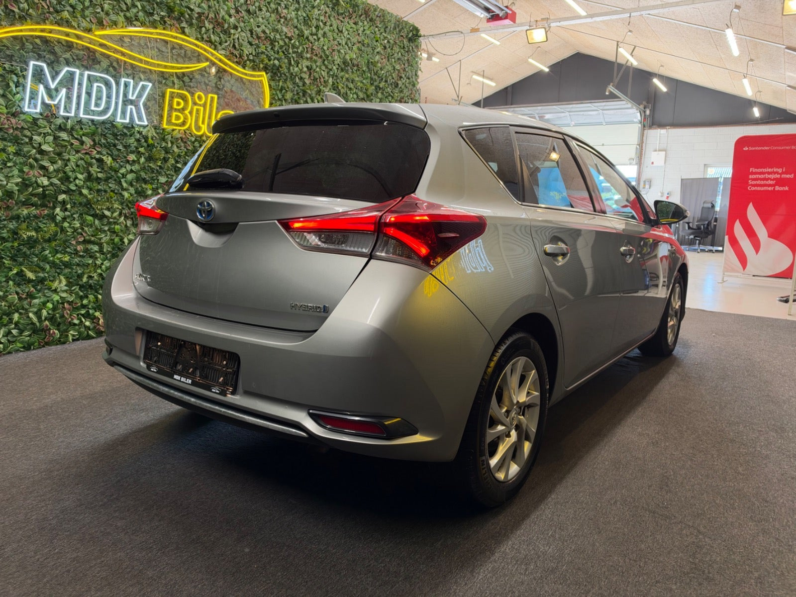undefined Toyota Auris fra 2015