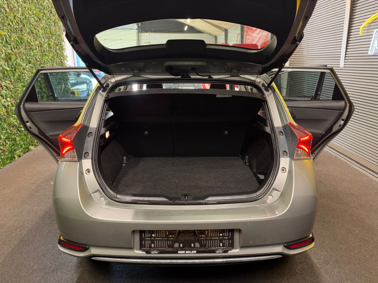 undefined Toyota Auris fra 2015