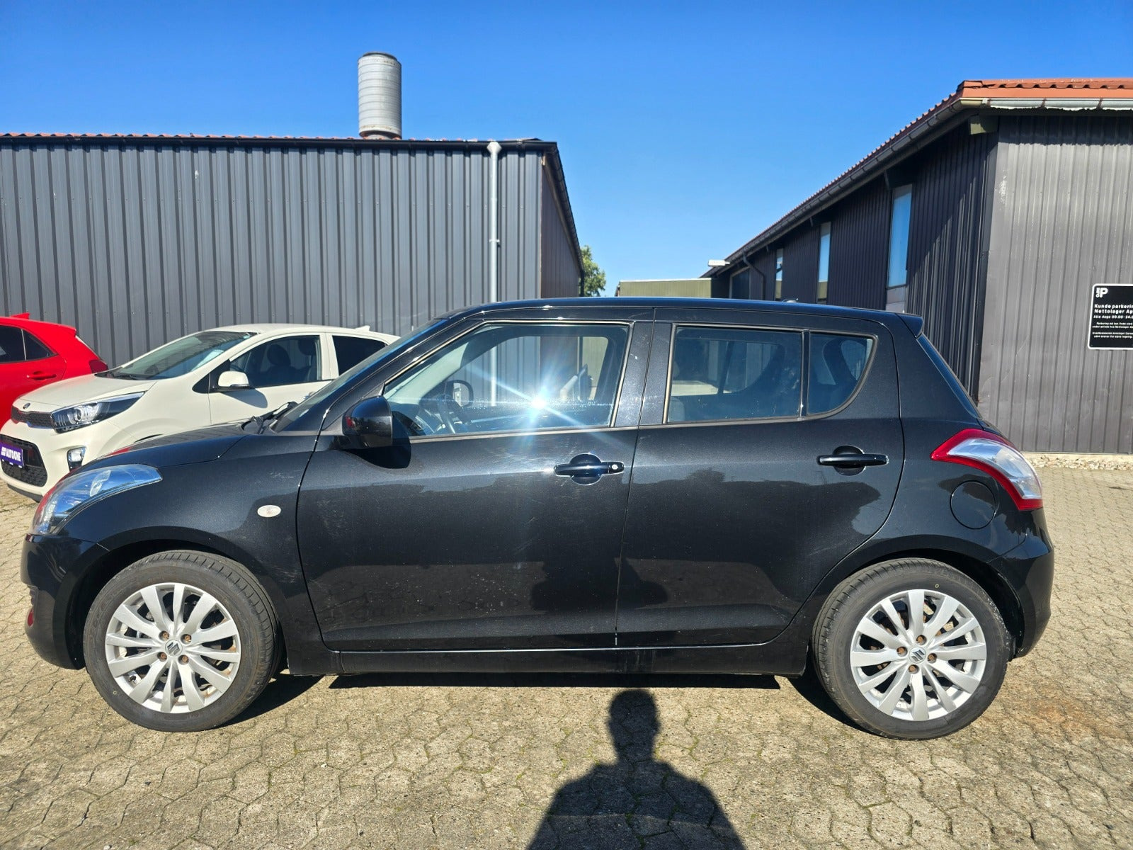 Sort Suzuki Swift fra 2012