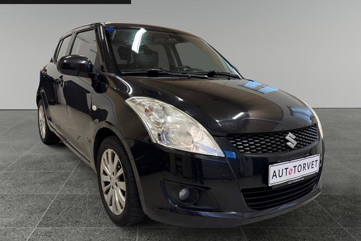 Sort Suzuki Swift fra 2012