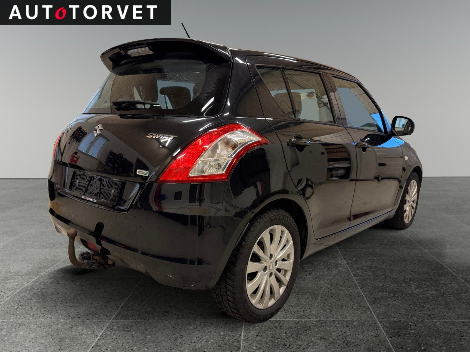 Sort Suzuki Swift fra 2012