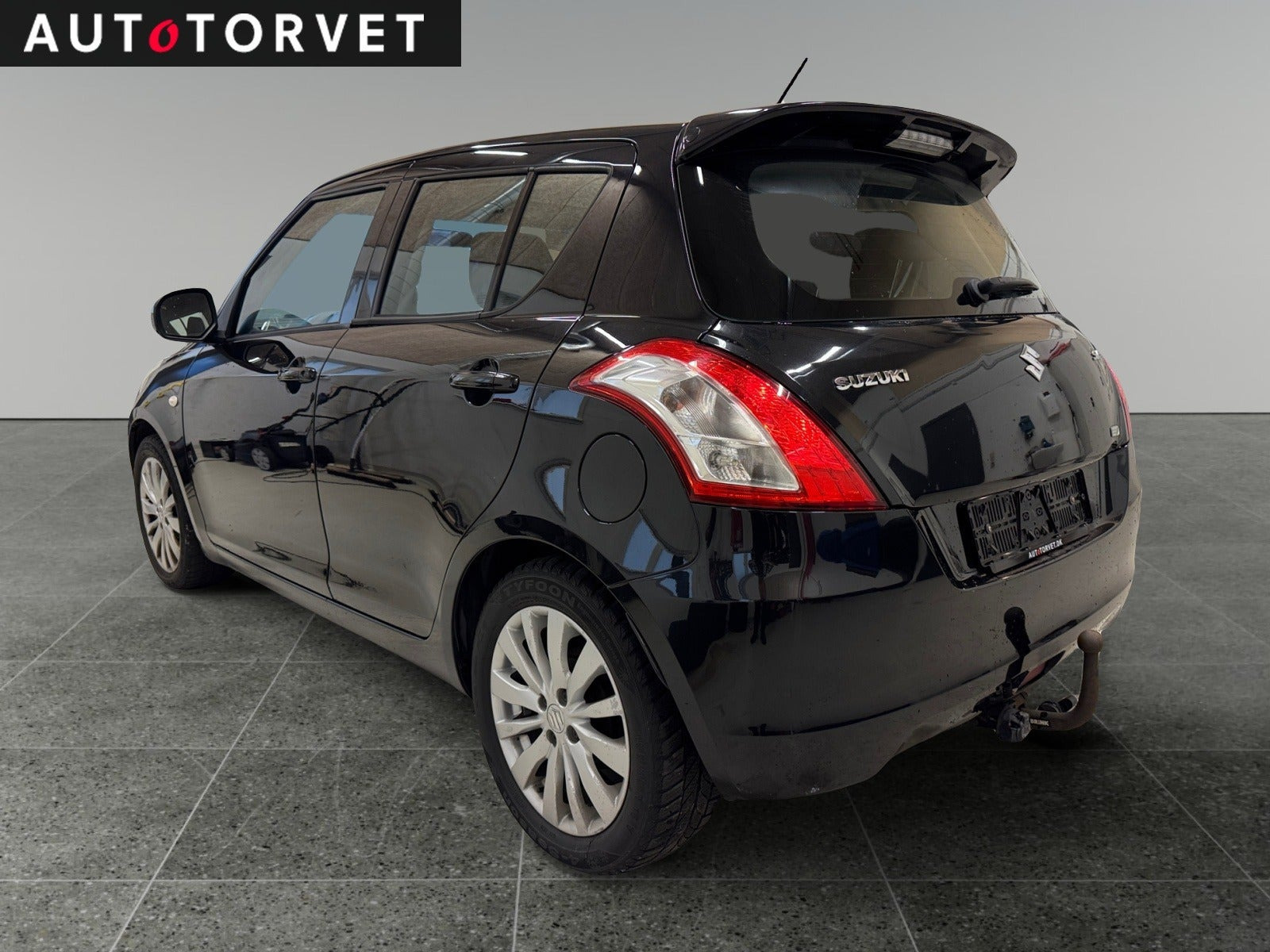 Sort Suzuki Swift fra 2012