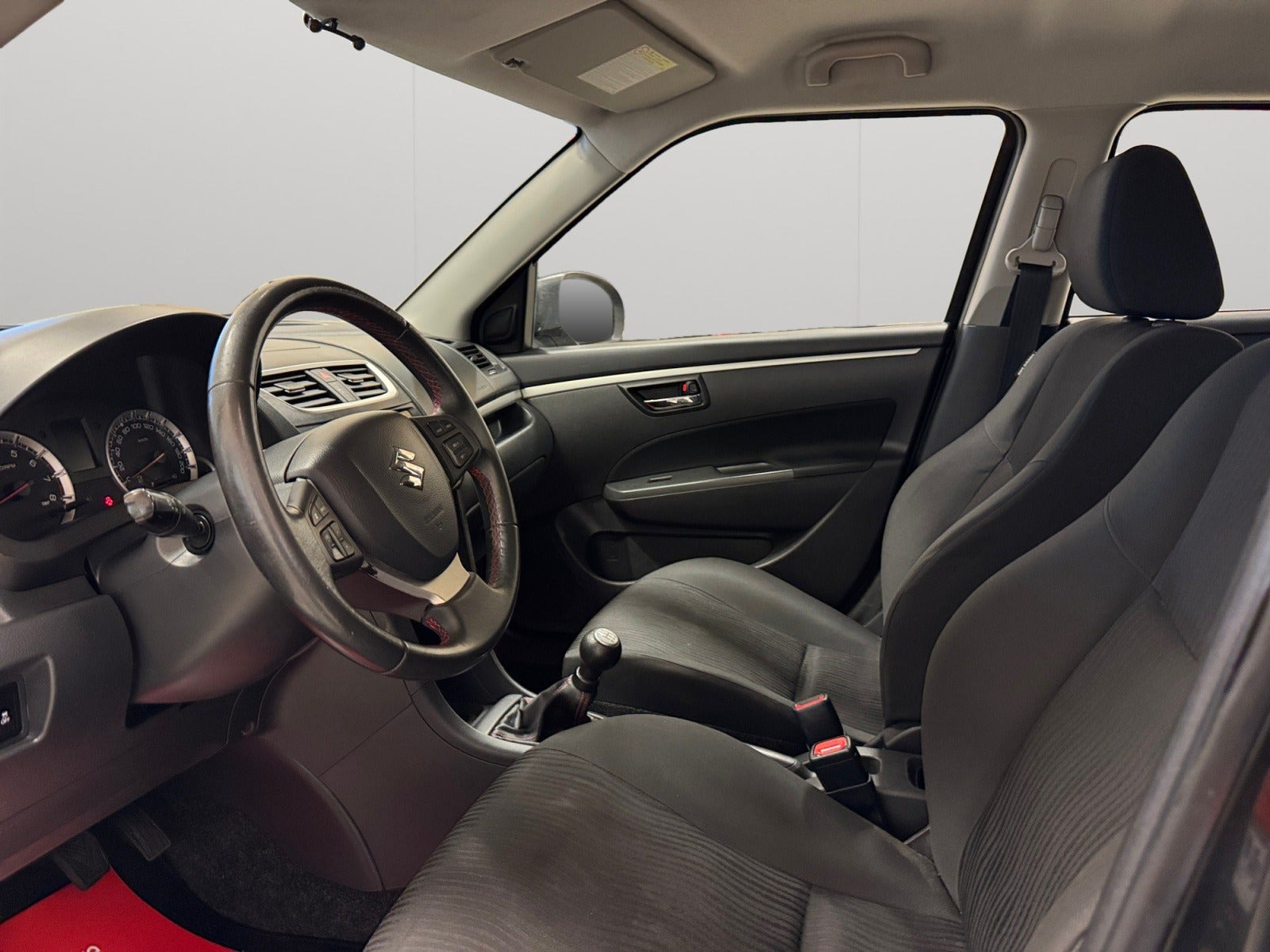 Sort Suzuki Swift fra 2012