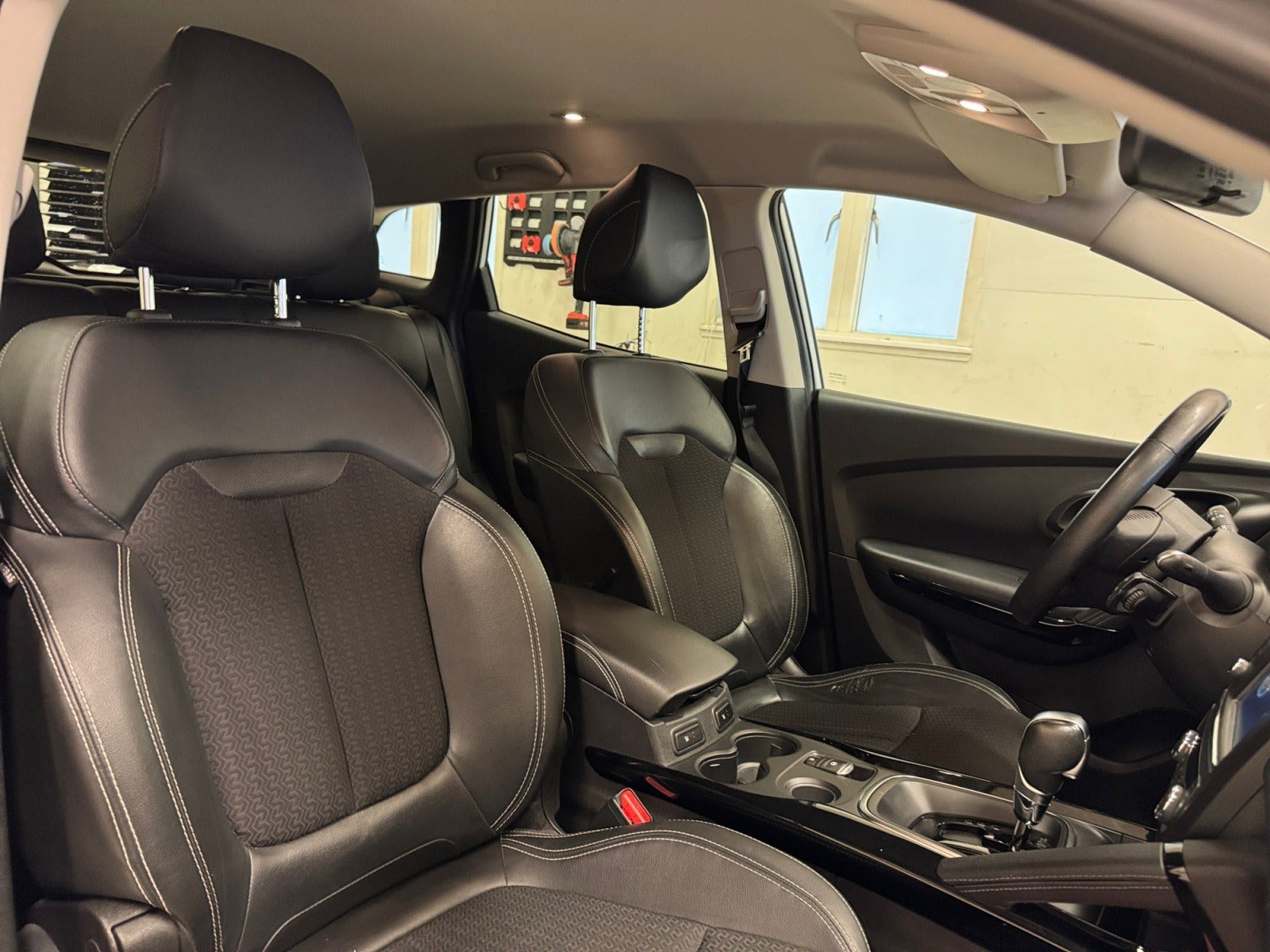 Hvid Renault Kadjar fra 2018