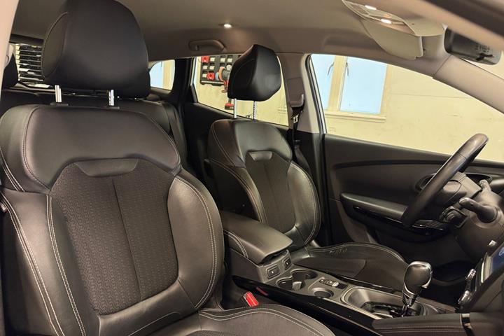 Hvid Renault Kadjar fra 2018