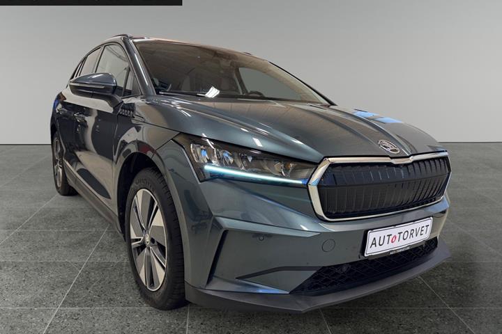 Grå Skoda Enyaq fra 2021